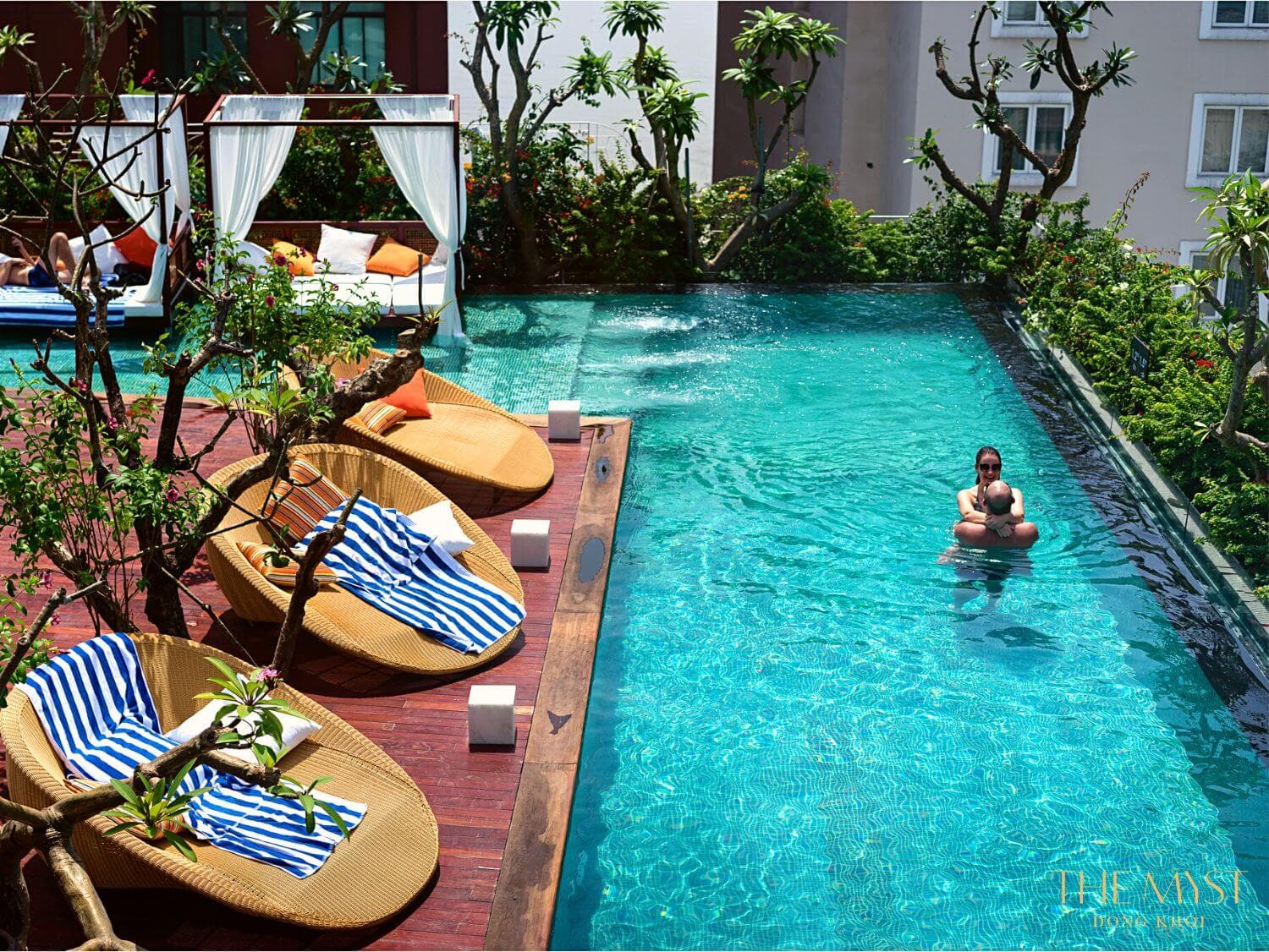 루프탑 수영장 & 헬스장 1